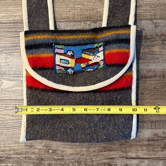 Vintage Handmade Native American Indian Indigenous Beaded Cross Body Purse - Picture 13 of 16